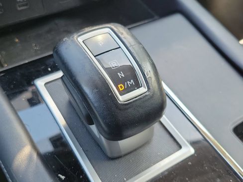 Used 2023 Mitsubishi Outlander SE FWD image 25