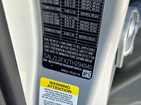 New 2026 Land Rover Range Rover Evoque Dynamic SE image 27