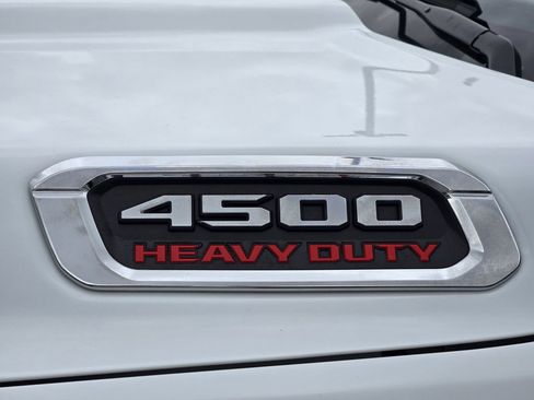 Used 2024 RAM 4500 Tradesman w/ Chrome Appearance Group AWD/4WD image 10