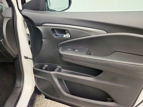 Used 2023 Honda Ridgeline Sport image 23