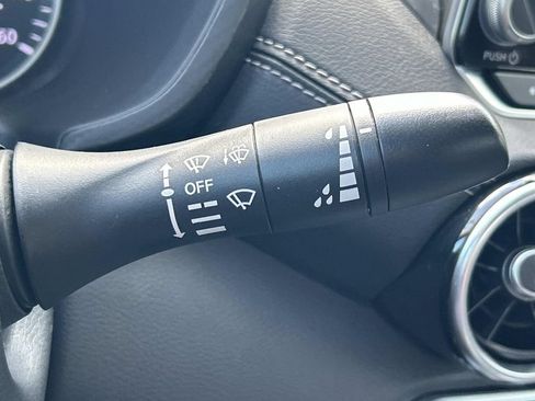 Used 2022 Nissan Sentra SV FWD image 28