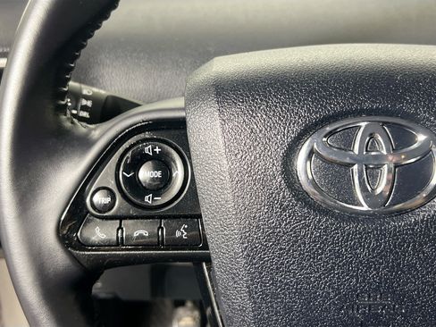 Used 2022 Toyota Prius Prime LE FWD image 18