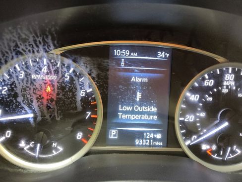 Used 2018 Nissan Sentra SV image 23