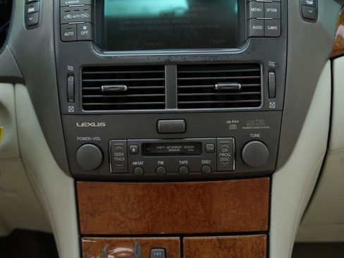 Used 2005 Lexus LS 430 RWD image 39