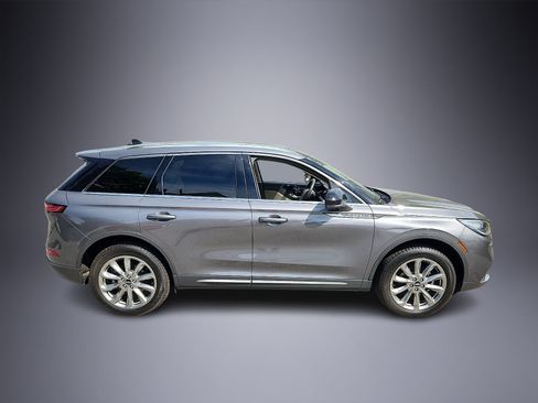 Used 2022 Lincoln Corsair AWD w/ Premium Package image 7