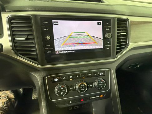 Used 2019 Volkswagen Atlas SE image 17