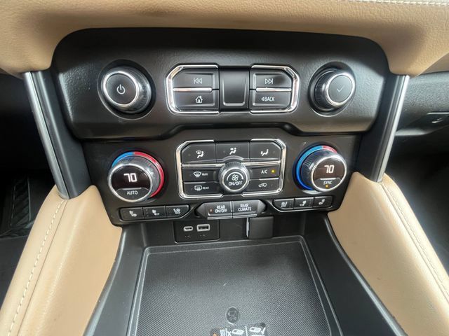 Used 2021 Chevrolet Tahoe Premier w/ Premium Package AWD/4WD image 17