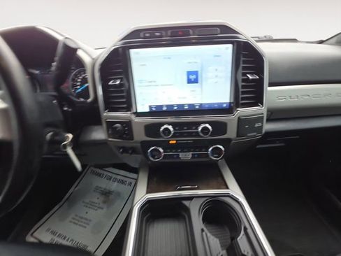 Used 2022 Ford F350 Lariat w/ Camper Package image 11