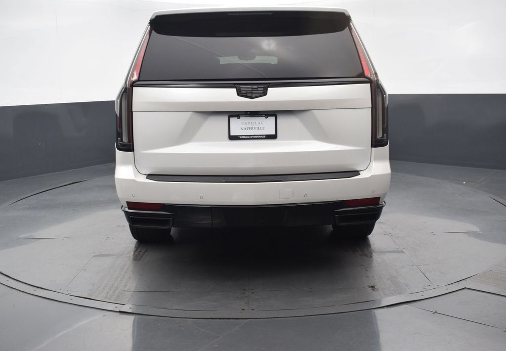 Used 2021 Cadillac Escalade Sport w/ Driver Assist Tech Package AWD/4WD image 5