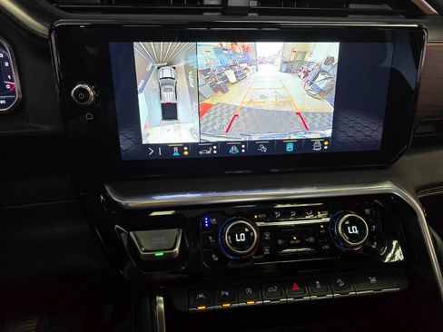 Used 2023 GMC Sierra 1500 Denali Ultimate image 29