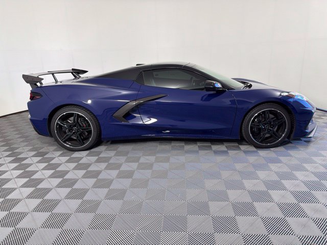 Used 2025 Chevrolet Corvette Stingray Premium Conv w/ Z51 Performance Package RWD image 5