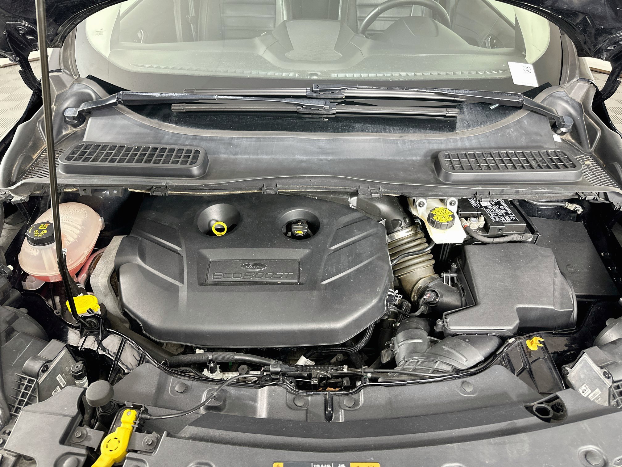 Used 2019 Ford Escape Titanium AWD/4WD image 32