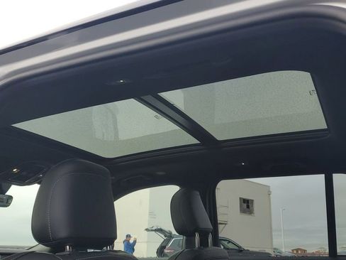 New 2025 Jeep Grand Cherokee Limited image 15