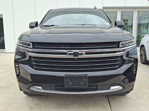 Used 2022 Chevrolet Tahoe LT w/ LT Signature Plus Package image 2