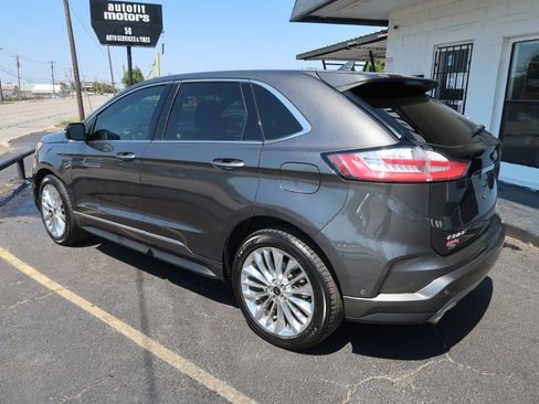 Used 2020 Ford Edge Titanium w/ Equipment Group 301A FWD image 6