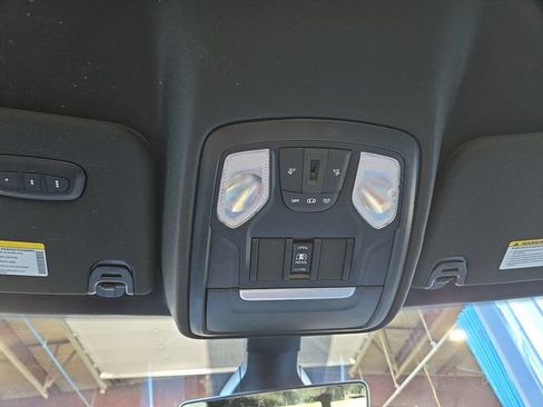 Used 2022 RAM 1500 Big Horn AWD/4WD image 26