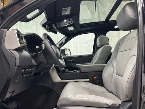 Used 2025 Toyota Sequoia Limited image 15