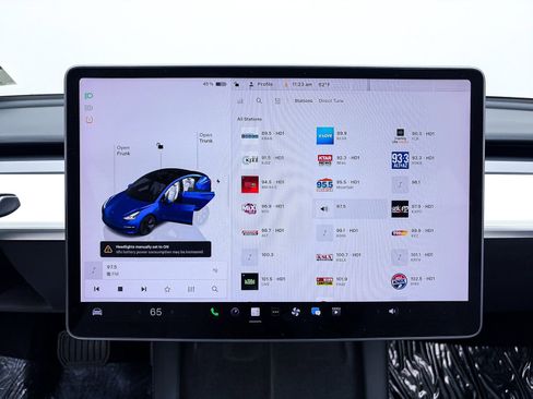 Used 2022 Tesla Model 3 Standard Range image 6