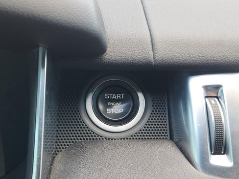 Used 2017 Land Rover Range Rover Sport AWD/4WD image 30