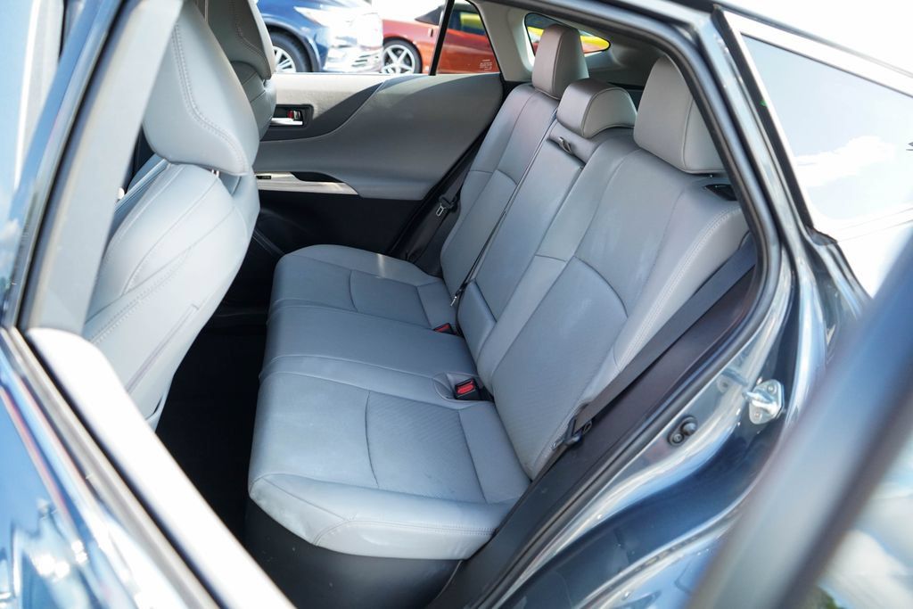 Used 2024 Toyota Venza Limited AWD/4WD image 8