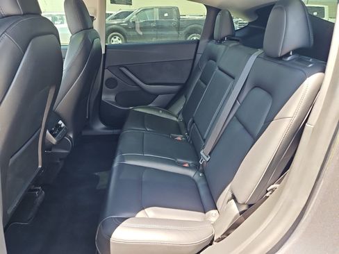 Used 2022 Tesla Model Y Performance AWD/4WD image 4