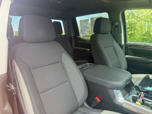 Used 2023 Chevrolet Silverado 1500 LT AWD/4WD image 20