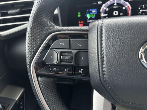 Used 2024 Toyota Tundra Limited image 23