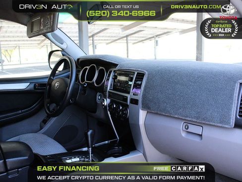 Used 2004 Toyota 4Runner SR5 AWD/4WD image 17