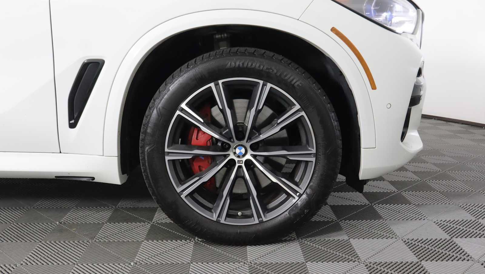 Used 2023 BMW X5 xDrive40i w/ Executive Package AWD/4WD image 7