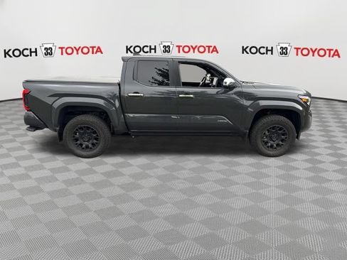 Used 2024 Toyota Tacoma Limited w/ Limited Package (LT) AWD/4WD image 9