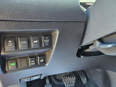 Used 2016 Nissan Rogue SL AWD/4WD image 32