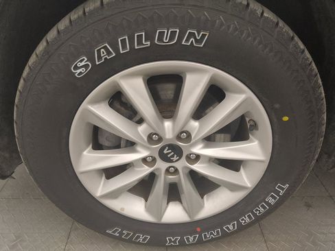 Used 2020 Kia Sorento LX w/ LX I4 Convenience Package FWD image 31