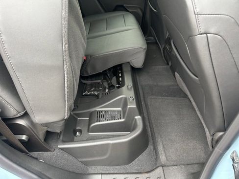 New 2025 Chevrolet Colorado LT w/ LT Convenience Package image 13