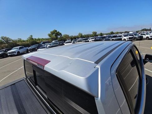 Used 2022 Chevrolet Silverado 1500 LT Trail Boss w/ LT Trail Boss Premium Package AWD/4WD image 17