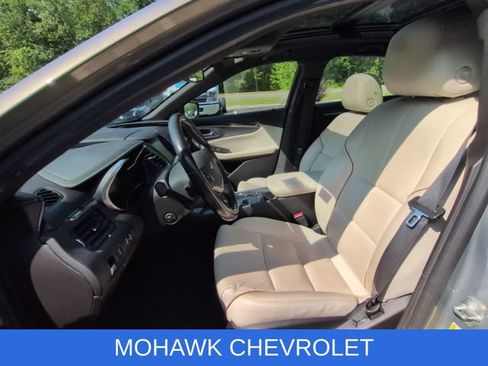 Used 2019 Chevrolet Impala Premier w/ Premier Confidence Package FWD image 18