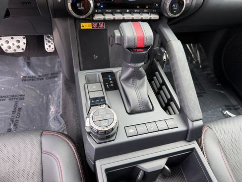 Used 2025 Toyota Tacoma TRD Pro AWD/4WD image 14