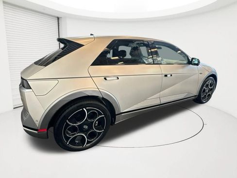 Used 2024 Hyundai Ioniq 5 Limited AWD/4WD image 5