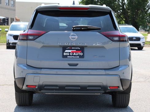 Used 2024 Nissan Rogue SL w/ SL Premium Package AWD/4WD image 10