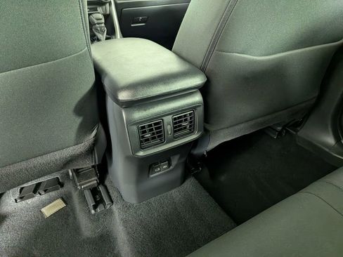 Used 2025 Toyota RAV4 XLE image 34