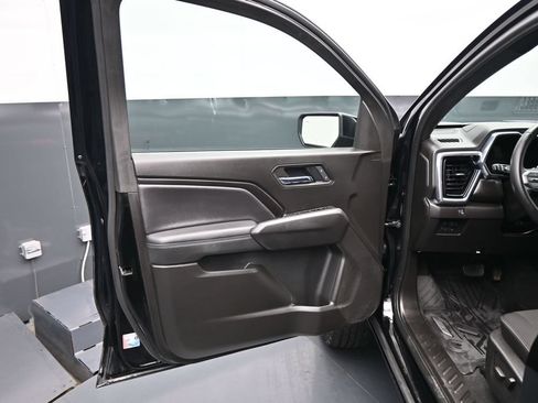 Used 2025 GMC Canyon Elevation w/ Convenience Package RWD image 10