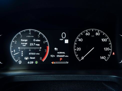 Used 2024 Honda Pilot Touring image 23