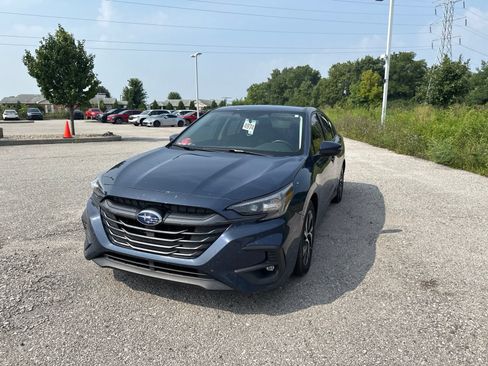 Certified 2025 Subaru Legacy Premium AWD/4WD image 4