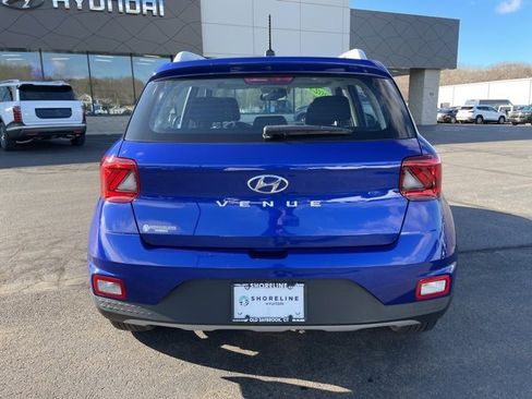 Used 2023 Hyundai Venue SEL image 31