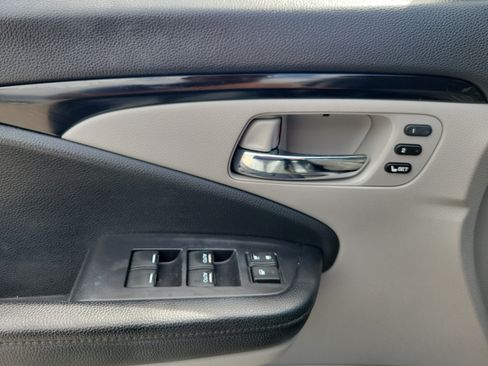 Used 2019 Honda Pilot Touring image 25