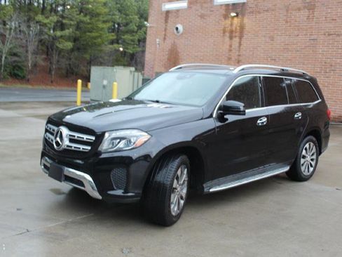 Used 2017 Mercedes-Benz GLS 450 4MATIC image 2