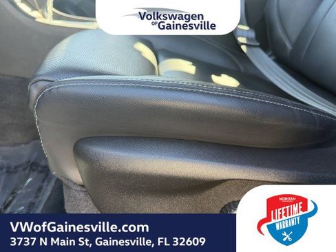 Used 2023 Subaru Ascent Touring image 19