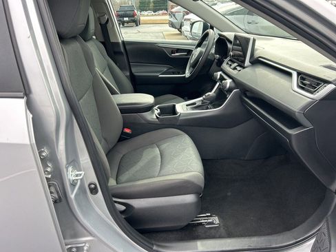 Used 2024 Toyota RAV4 XLE image 18