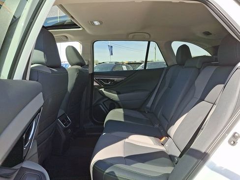 Certified 2025 Subaru Outback Onyx Edition image 10