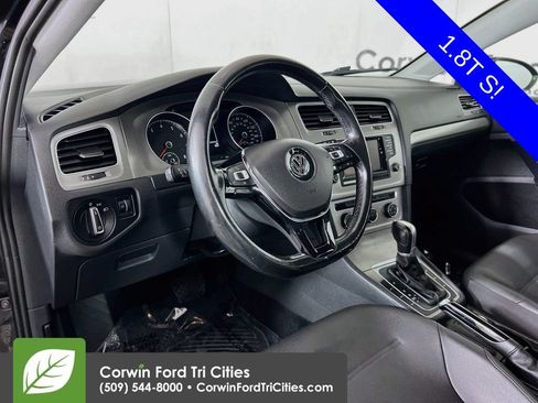 Used 2015 Volkswagen Golf S FWD image 3