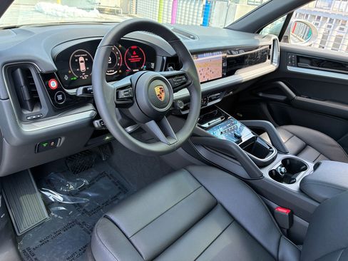 New 2026 Porsche Cayenne AWD/4WD image 4
